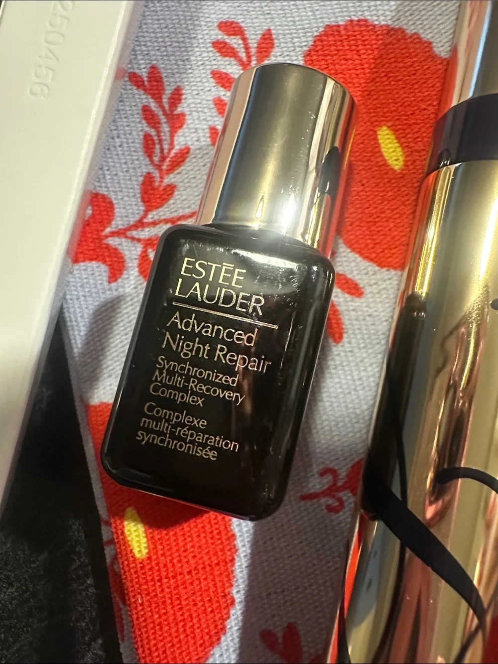 Estee Lauder gold, black, and cream skincare trio - Picture 2 of 6